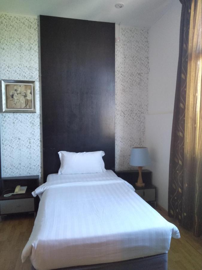 Ginasuite Kompleks27 Hotel Bandar Seri Begawan Exterior photo