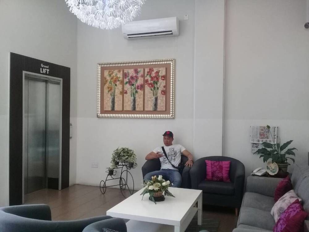 Ginasuite Kompleks27 Hotel Bandar Seri Begawan Exterior photo